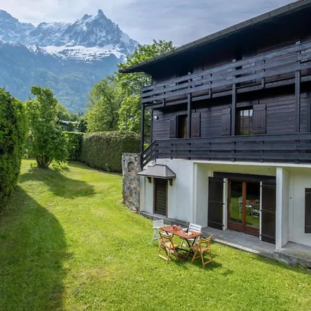 Family Home With A Garden Overlooking Mont Blanc Domek alpejski