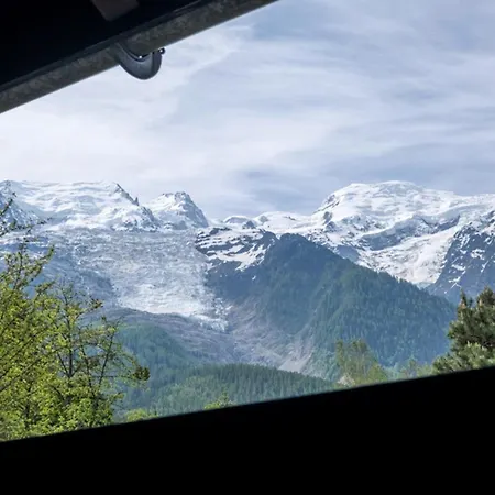Family Home With A Garden Overlooking Mont Blanc Domek alpejski Chamonix