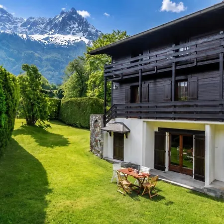 Family Home With A Garden Overlooking Mont Blanc *
